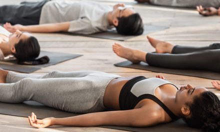 Avantages du Yoga Nidra pour améliorer le repos